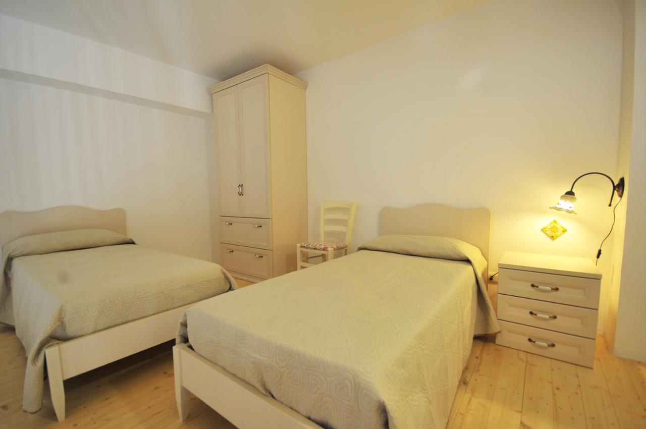 Morfeo Charming Rooms & Relax アヴォラ エクステリア 写真